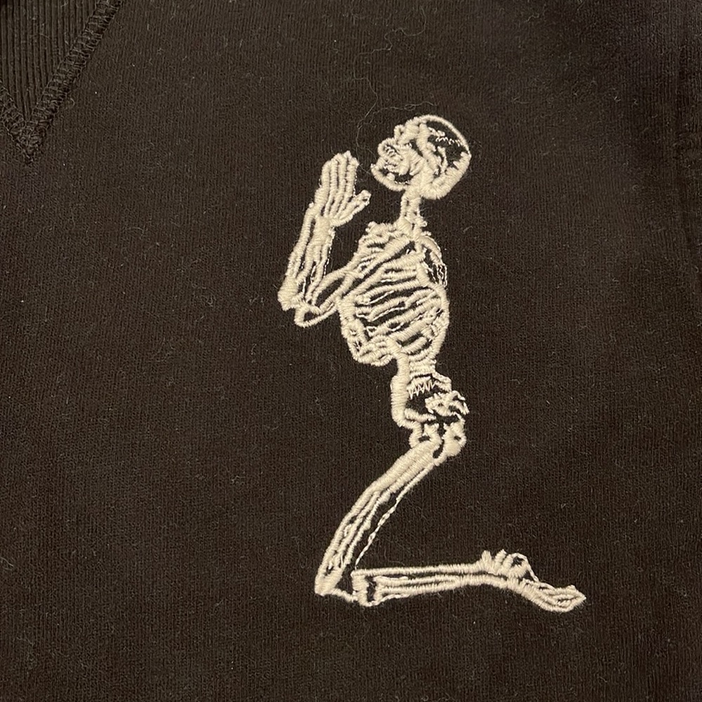 Religion Praying Skeleton Mens Hoodie - Picture 3 of 6
